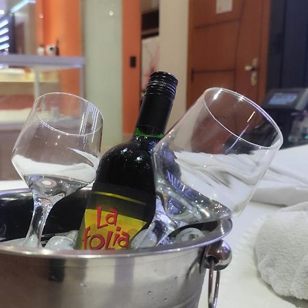 Motel La Folia Ribeirão Preto Kültér fotó