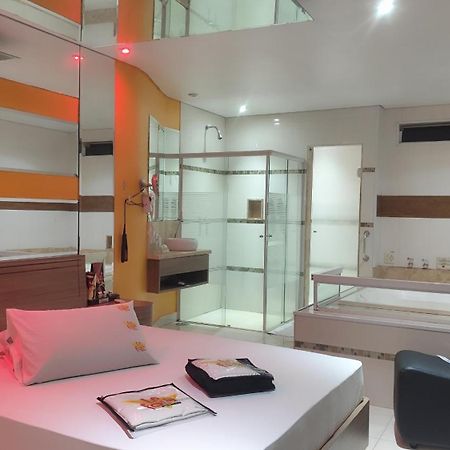 Motel La Folia Ribeirão Preto Kültér fotó