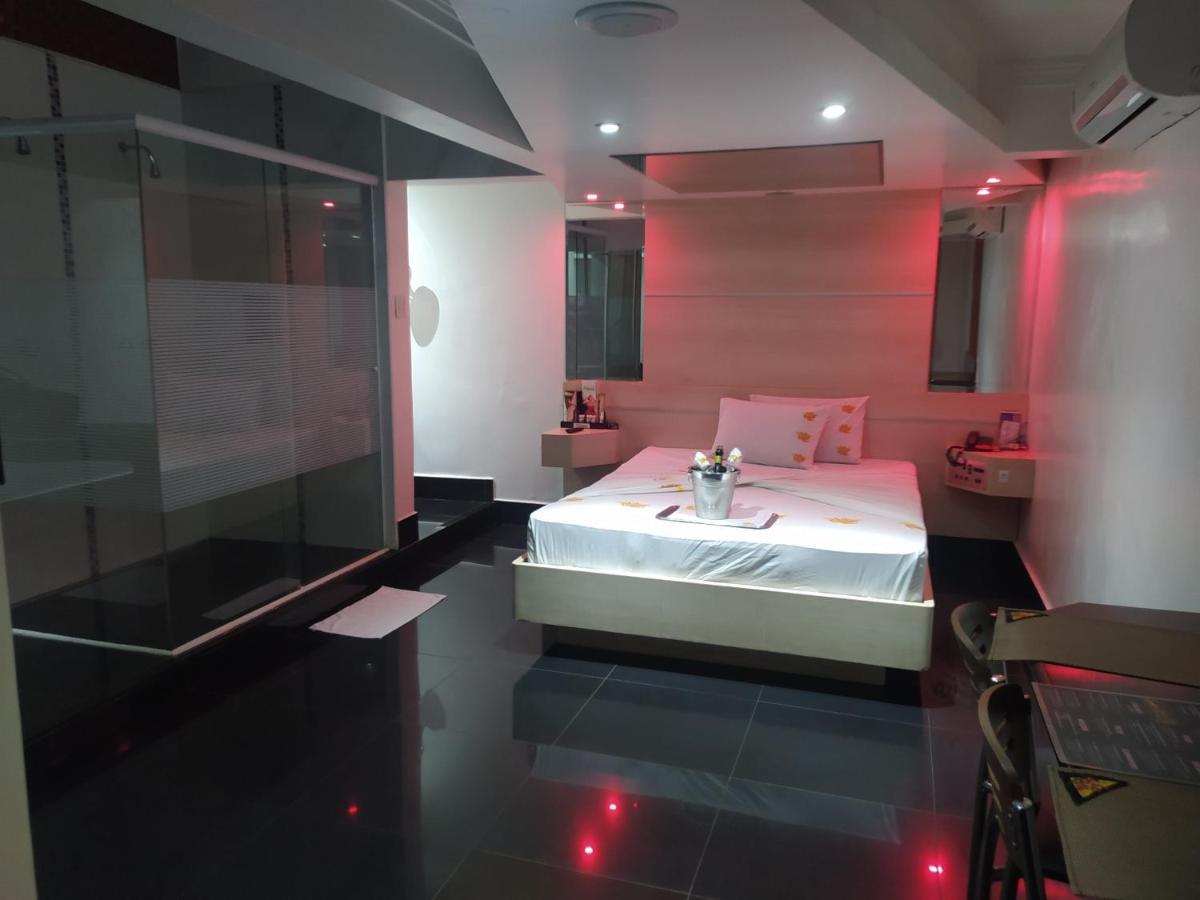 Motel La Folia Ribeirão Preto Kültér fotó
