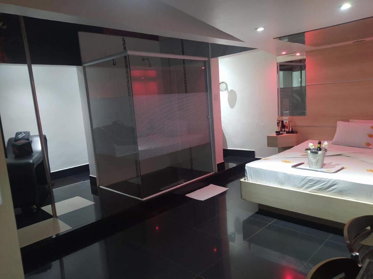 Motel La Folia Ribeirão Preto Kültér fotó