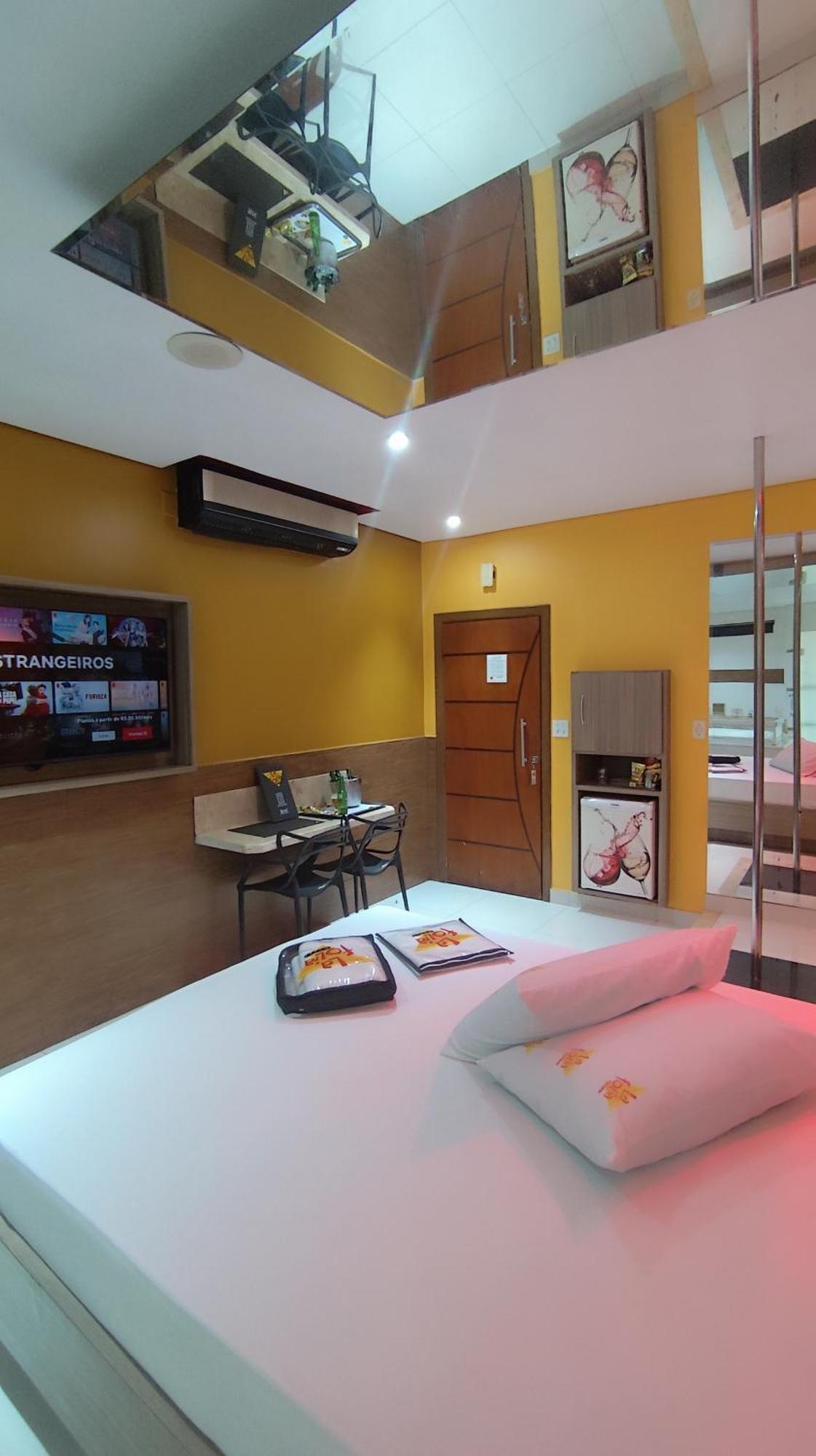 Motel La Folia Ribeirão Preto Kültér fotó